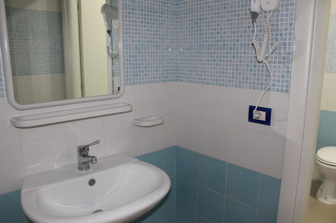 basilicata al volo Hostel Brindisi di Montagna Buitenkant foto